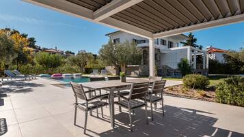 BBQ/picnic area