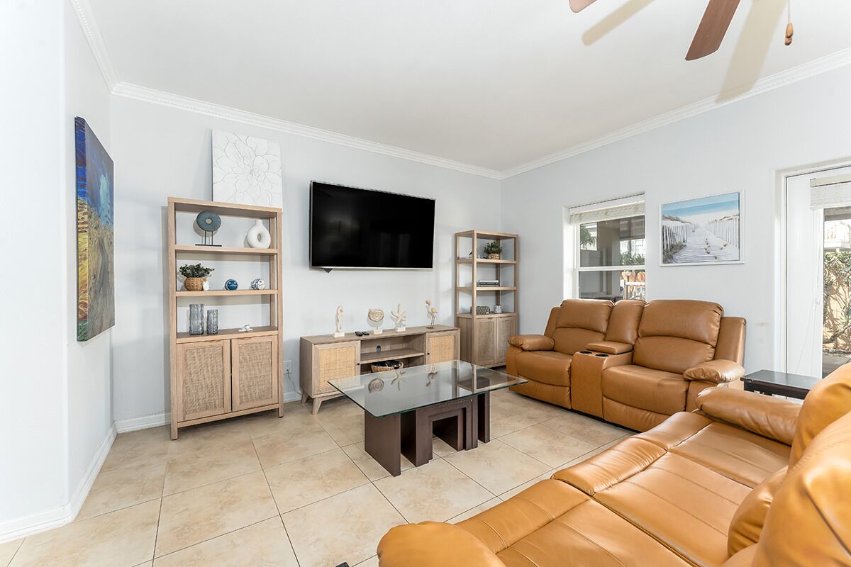 Een televisie en een dvd-speler