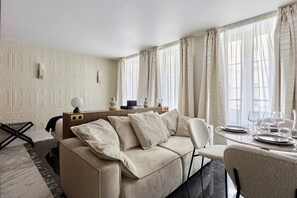 アパートメント | リビング エリア