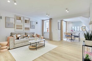 Leilighet | Oppholdsområde