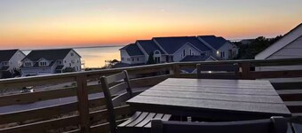 NanDUCKet on the bay in DUCK, NC!