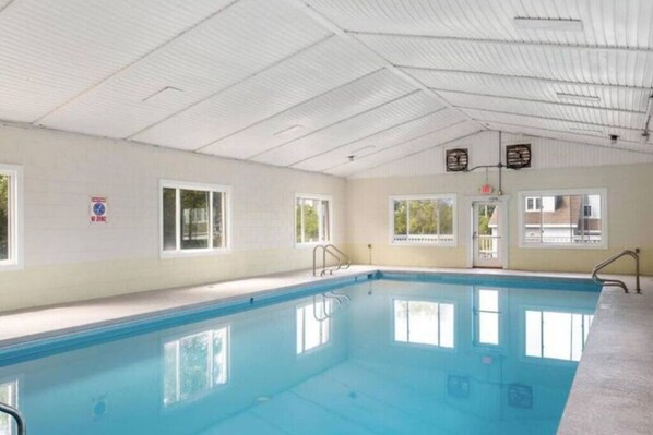 Indoor pool, a heated pool - NanDUCKet on the bay in DUCK, NC! (Kitty Hawk)