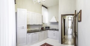 Fridge, microwave, dishwasher, toaster