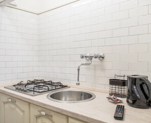 Fridge, microwave, dishwasher, toaster