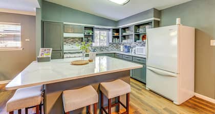 Game Room & Grill: Family Home in Corpus Christi!