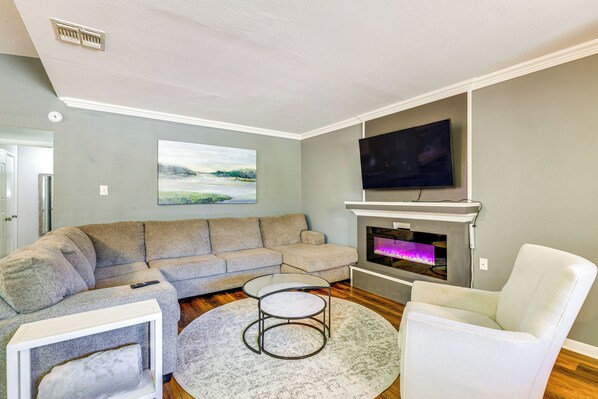 House (3 Bedrooms) | Front of property