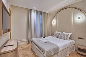 Apartment | Laptop workspace, iron/ironing board, bed sheets - New/suite Air-conditioned Opera/louvre/ 2 Bedrooms (Paris)