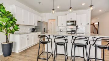 Apartment (3 Bedrooms) | Interior