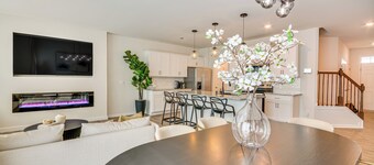 Modern Townhome w/ Private Yard in Kernersville!