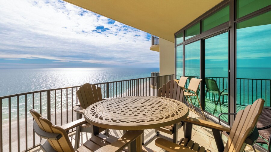 Phoenix West Condominiums