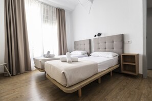 2 室のベッドルーム、アイロン / アイロン台、旅行用ベビーベッド、WiFi (無料)