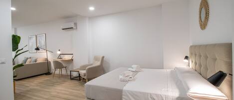 Iron/ironing board, free WiFi