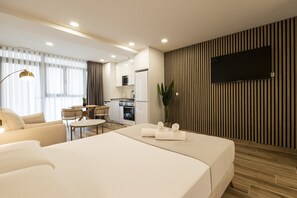 Iron/ironing board, free WiFi, bed sheets, wheelchair access - Cortes A by Concept Flats (Valencia)