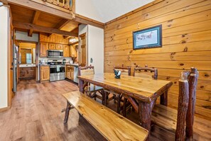 Dining - *Bring Pets!* Hot Tub + Fireplace* Great Location! (Sevierville)