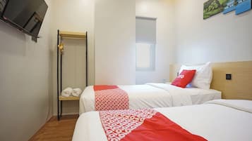 Suíte clássica, 2 camas de solteiro | 1 quarto, roupa de cama