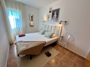 2 bedrooms, free WiFi, bed sheets