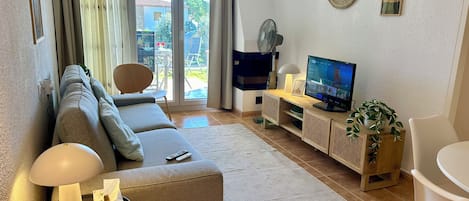 Téléviseur connecté, foyer