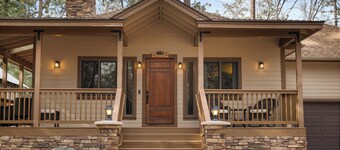 FAMILY FUN Game Room, Walk to the Forest, gas fire pit & MORE!