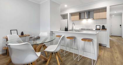 Inviting 3BR Armstrong Creek Escape