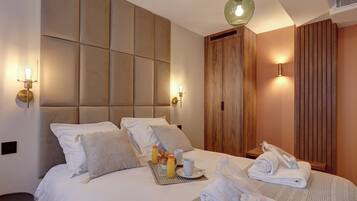 1 chambre, fer et planche Ă repasser, Wi-Fi, draps fournis