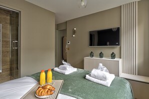 2 bedrooms, iron/ironing board, WiFi, bed sheets - Sublime AC Apartment  Eiffel Tower Champs de Mars (Paris)