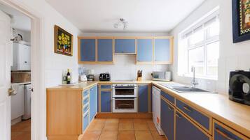 4 bedrooms, Internet