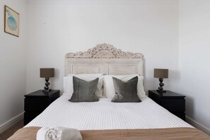 House | 4 bedrooms, Internet - Spacious 4-bed Seaside Retreat in Selsey (Chichester)