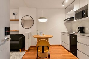 Apartment | 1 bedroom, Internet - w Modern Loft w Brilliant Deco in Chapinero (Bogotá)