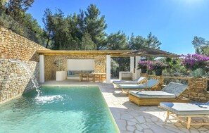 Pool - Cozy home in San Carlos/Sant Carles (San Carlos/Sant Carles)
