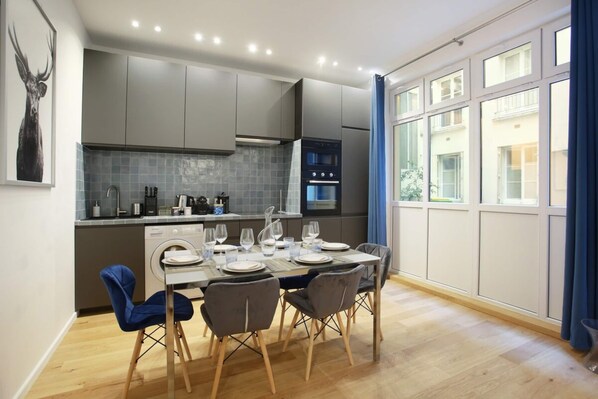 Private kitchen - New Apartment Center of Paris (Paris)