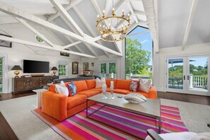 Smart TV, offices - Luxury rental with pool. Close to village and beach. RPMS157 (Osterville)