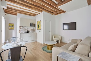 Appartamento | Area soggiorno | TV a schermo piatto