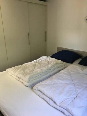 2 bedrooms, WiFi - Chalet 164 (5 persons) (Petten)