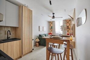Apartment | Dining