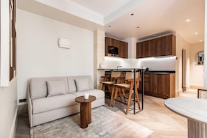 Apartment | Living room - Elegant Apartment - 1br/4p - Rue Saint-honore (Paris)