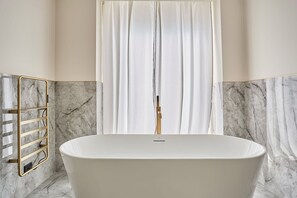 Bathroom - Incredible Le Marais Apartment With Terrace (Paris)