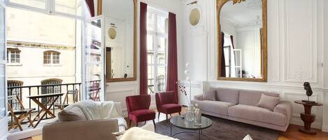 Apartment | Living area