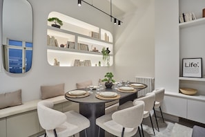 Apartment | Dining