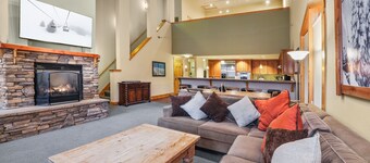 Grandeur at Elevation 3 Bedroom Loft 3 Condo