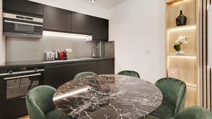 公寓 | 私人厨房 | 茶具/咖啡用具、冰箱、微波炉、洗碗机