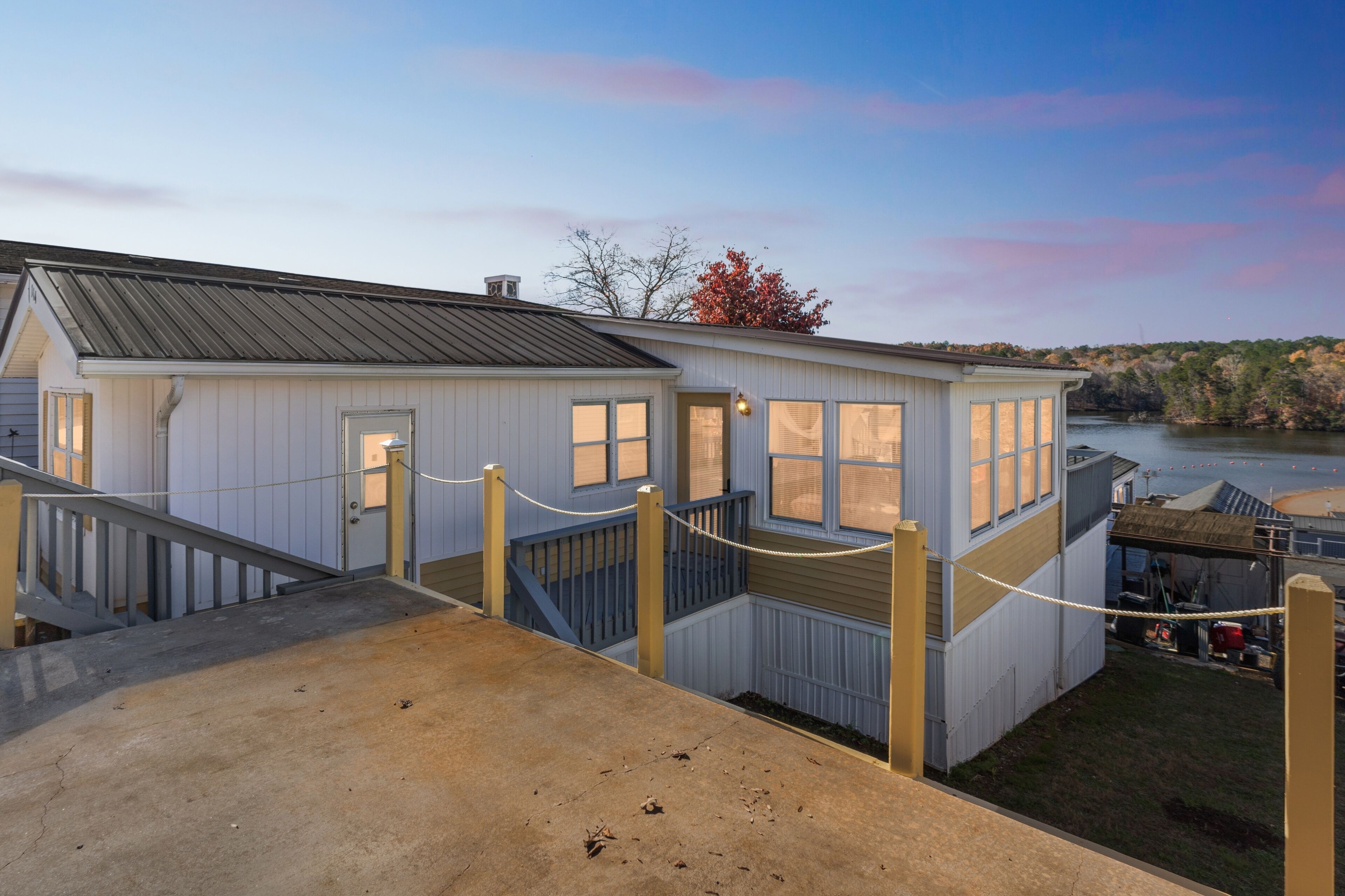 House, 2 Bedrooms | Property grounds