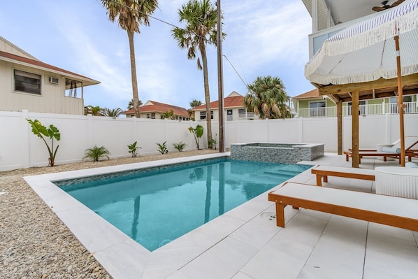 House, 3 Bedrooms | Pool