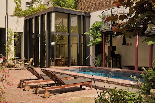 Latroupe Hotel Jardin Secret