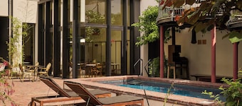 Latroupe Hotel Jardin Secret