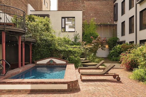 Latroupe Hotel Jardin Secret