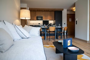 Apartment | Living room - Charming Apt With View 2bd/6p -residence in Mega\"ve (Megeve)