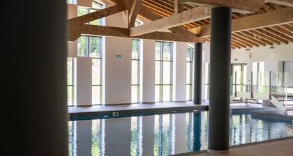 Charming Apt With View 2bd/6p -residence in Mega\"ve