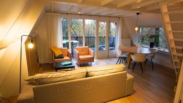 Smart TV, DVD player, table tennis, books