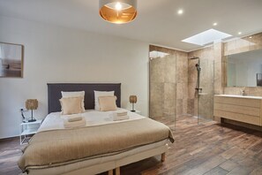 Apartment - Superb Apartment Center of Paris-montmartre (Paris)