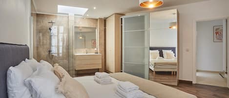 公寓 | 手提電腦工作空間、熨斗/熨衫板、床單